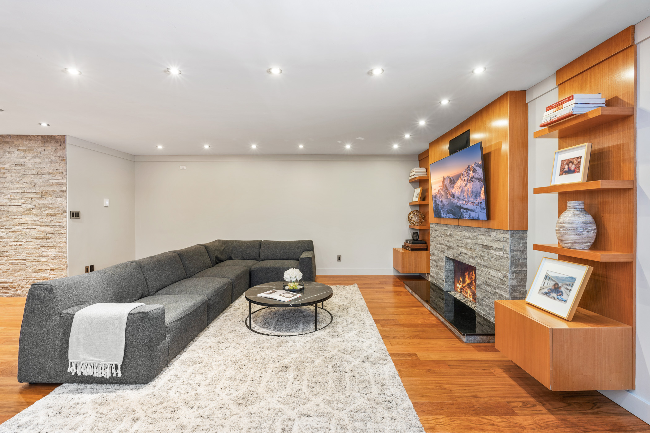 1325 25th Street
